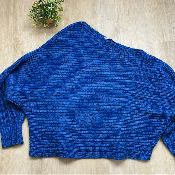 T by Alexander Wang Asymmetrical Knit Sweater - Picture 7 of 11